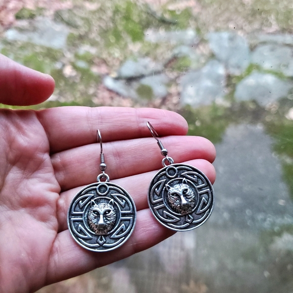 New Celtic Silver Wolf Hook Earrings - Picture 7 of 10